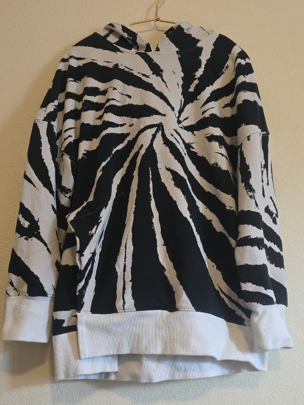 Fabletics Black & White Spiral Tie-Dye Hoodie